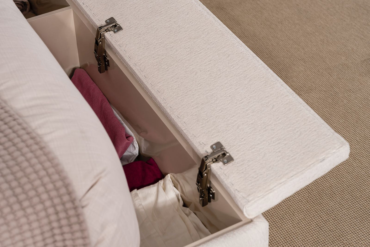 AURELIA LUX KING | BEIGE SOFT FABRIC